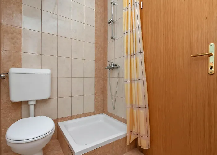 Vele Апартаменты Макарска