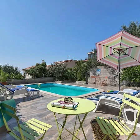 Vele Apartament Makarska