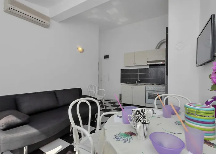 Vele Apartman Makarska
