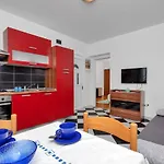 Apartament Vele